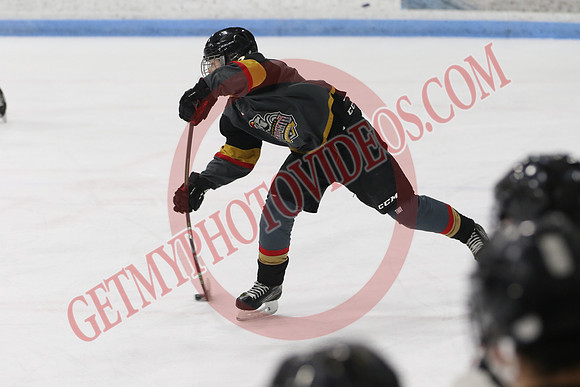 7Z7A4406_4 10 pm – U18A – Norfolk Knights vs Mitchell Meteors – Memorial