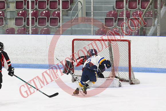 7Z7A6889_7 40 pm – U13A – Osgoode Richmond Romans vs Collingwood Jr Blues – Memorial