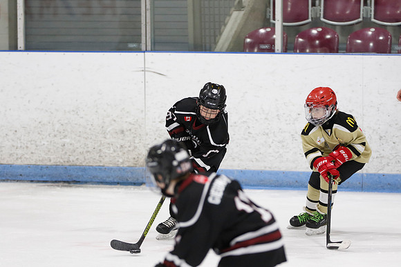 _63A2766_12 30 pm – U11 – Tillsonburg Tornadoes 1 vs Clarington Thunder Golden Knights – Mem