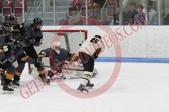 7Z7A4269_4 10 pm – U18A – Norfolk Knights vs Mitchell Meteors – Memorial