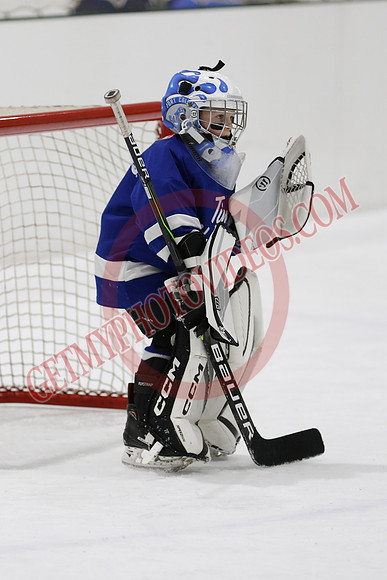 _63A7551_11 00 am - U7D2 - Port Colborne Blue vs Cayuga Stars Green - GREEN A