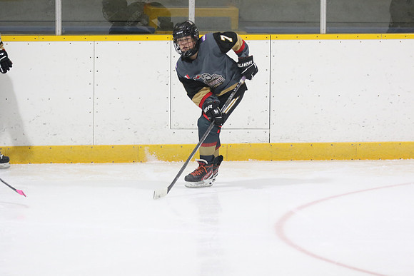 032A1510_11 15 am – U13 B – Norfolk Knights vs Oshawa Generals – IDMA