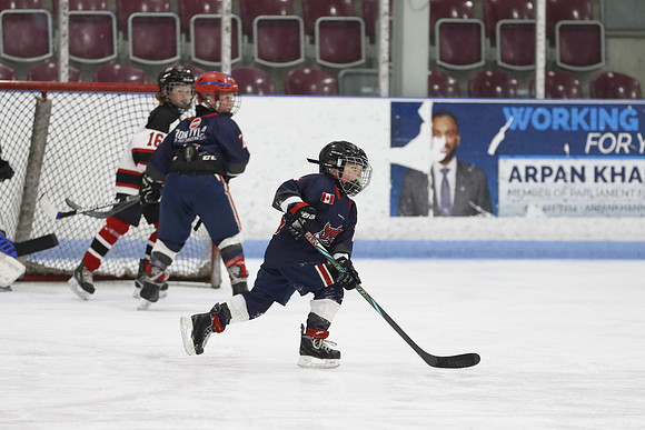 _63A0211_3 15 pm U9MD Strathroy Jr Rockets vs Lambton Shores Predators Memorial