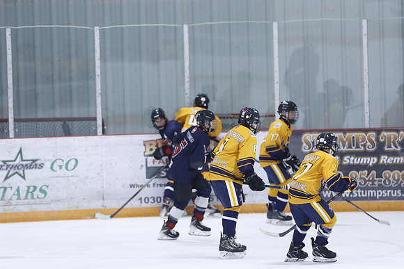 _63A8444_4 25 pm - U15 A - Strathroy Jr Rockets vs Southwest Admirals - JOE PRESS