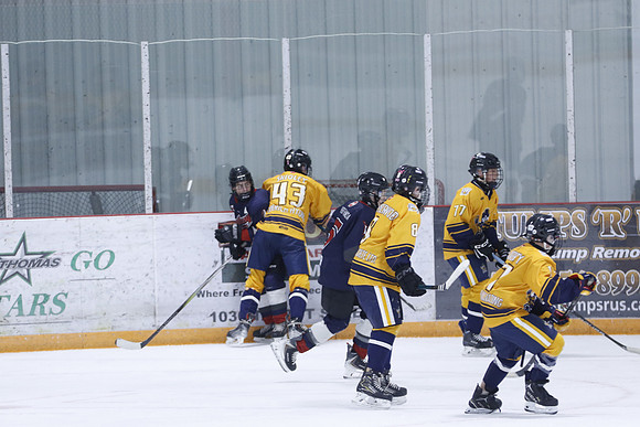 _63A8445_4 25 pm - U15 A - Strathroy Jr Rockets vs Southwest Admirals - JOE PRESS