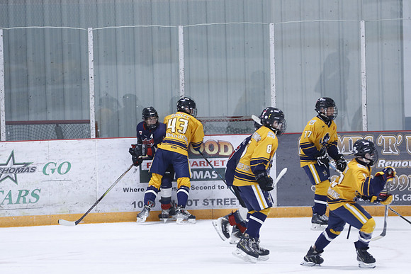 _63A8446_4 25 pm - U15 A - Strathroy Jr Rockets vs Southwest Admirals - JOE PRESS