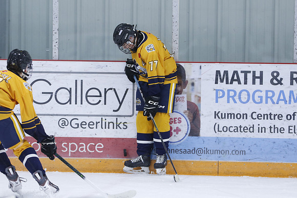 _63A8892_4 25 pm - U15 A - Strathroy Jr Rockets vs Southwest Admirals - JOE PRESS