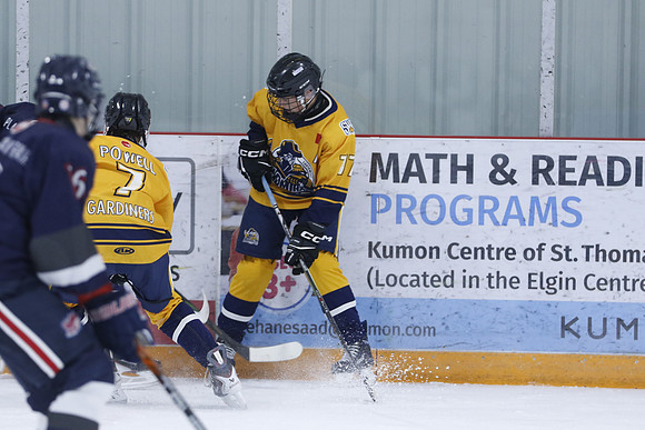 _63A8894_4 25 pm - U15 A - Strathroy Jr Rockets vs Southwest Admirals - JOE PRESS