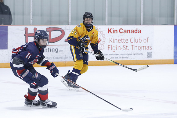 _63A8928_4 25 pm - U15 A - Strathroy Jr Rockets vs Southwest Admirals - JOE PRESS