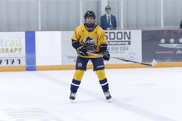 _63A8944_4 25 pm - U15 A - Strathroy Jr Rockets vs Southwest Admirals - JOE PRESS