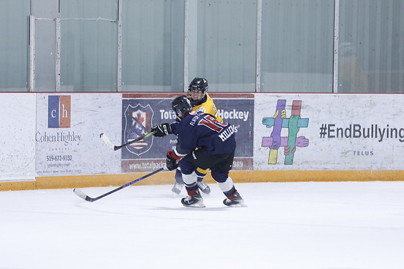 _63A8950_4 25 pm - U15 A - Strathroy Jr Rockets vs Southwest Admirals - JOE PRESS