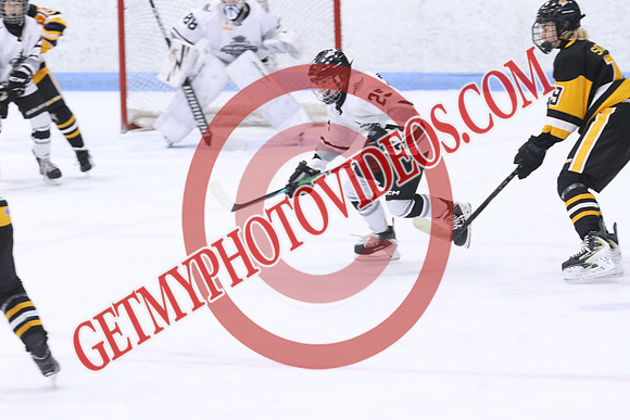7Z7A3172_11 15 am – U13B – South Oxford Storm vs Midwest 49ers – Memorial