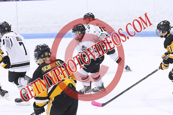 7Z7A3375_11 15 am – U13B – South Oxford Storm vs Midwest 49ers – Memorial