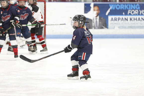 _63A0207_3 15 pm U9MD Strathroy Jr Rockets vs Lambton Shores Predators Memorial