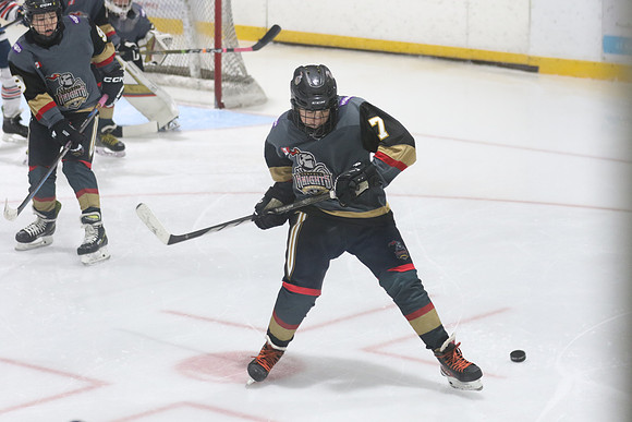 032A1485_11 15 am – U13 B – Norfolk Knights vs Oshawa Generals – IDMA