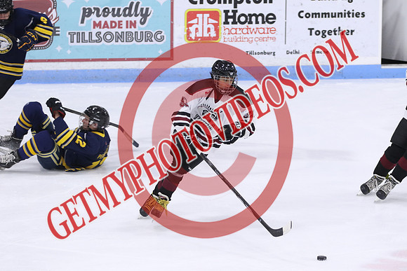 7Z7A4742_9 15 am – U18 PB – New Hamburg Huskies 1 vs Tillsonburg Tornadoes 1 – Memorial