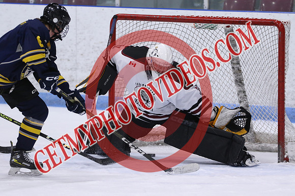 7Z7A7050_9 15 am – U18 PB – New Hamburg Huskies 1 vs Tillsonburg Tornadoes 1 – Memorial