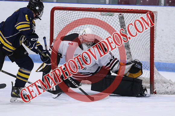 7Z7A7051_9 15 am – U18 PB – New Hamburg Huskies 1 vs Tillsonburg Tornadoes 1 – Memorial