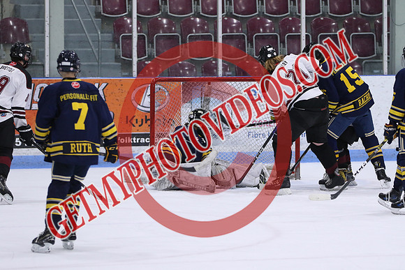 7Z7A7265_9 15 am – U18 PB – New Hamburg Huskies 1 vs Tillsonburg Tornadoes 1 – Memorial