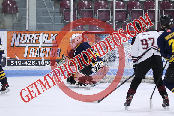 7Z7A3633_8 00 am – U18 PA – New Hamburg Huskies 4 vs Tillsonburg Tornadoes 2 – Memorial
