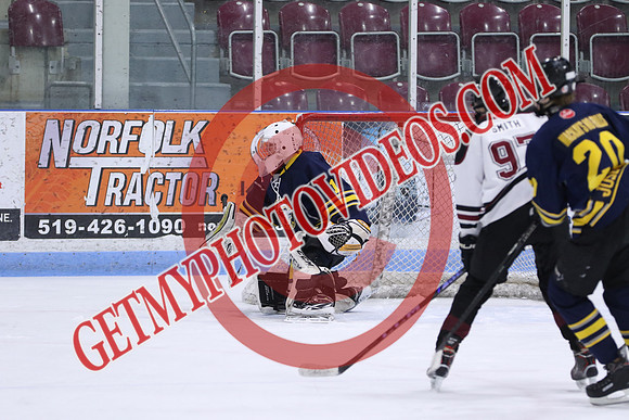7Z7A3634_8 00 am – U18 PA – New Hamburg Huskies 4 vs Tillsonburg Tornadoes 2 – Memorial