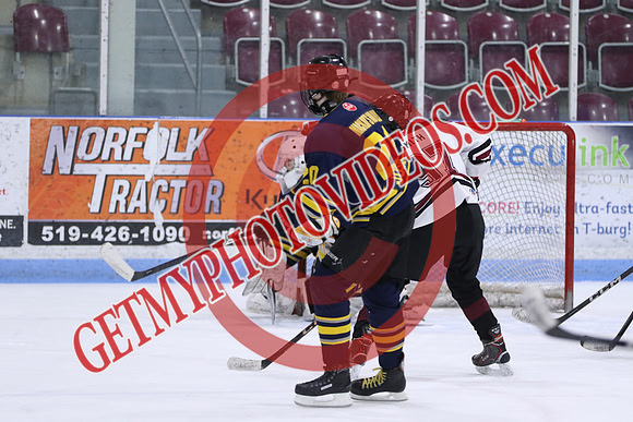 7Z7A3635_8 00 am – U18 PA – New Hamburg Huskies 4 vs Tillsonburg Tornadoes 2 – Memorial