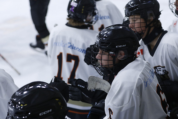 20251031-10631_12 40 pm – U18B – Belle River Jr Canadiens vs East Lambton Eagles – Memorial