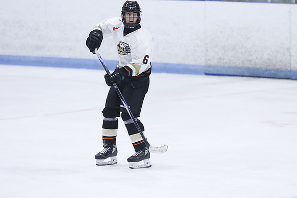 20251031-10910_12 40 pm – U18B – Belle River Jr Canadiens vs East Lambton Eagles – Memorial