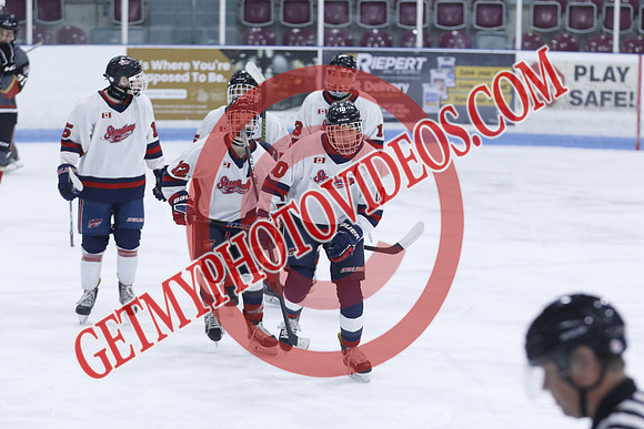 20251031-37423_6 30 pm – U18B – South Huron Sabres vs Strathroy Jr Rockets – Memorial