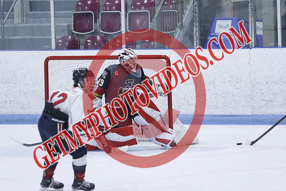 20251031-38388_6 30 pm – U18B – South Huron Sabres vs Strathroy Jr Rockets – Memorial