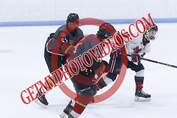 20251031-39140_6 30 pm – U18B – South Huron Sabres vs Strathroy Jr Rockets – Memorial