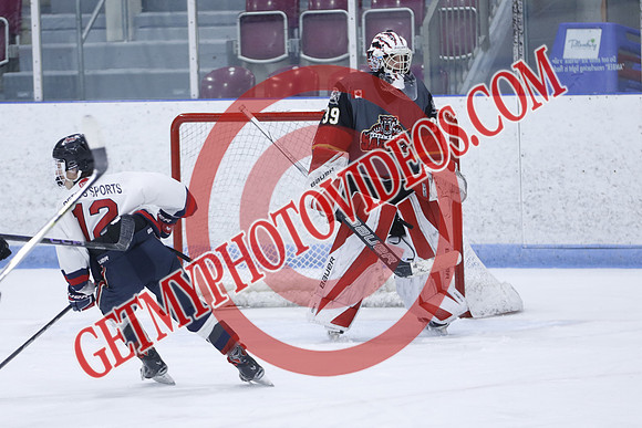 20251031-39164_6 30 pm – U18B – South Huron Sabres vs Strathroy Jr Rockets – Memorial