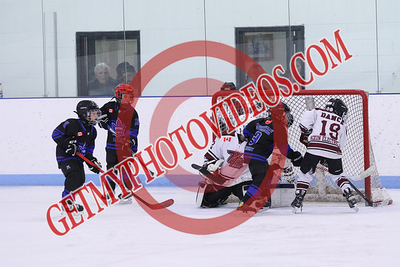 7Z7A1927_2 00 pm - U11SL - Peterborough Petes vs Orono Leafs