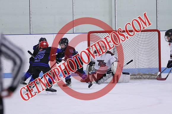 7Z7A2587_2 00 pm - U11SL - Peterborough Petes vs Orono Leafs