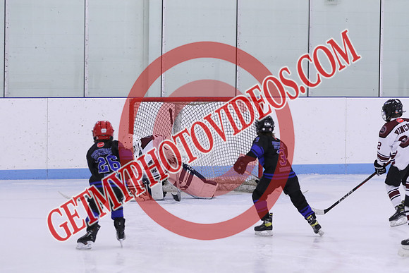 7Z7A9895_2 00 pm - U11SL - Peterborough Petes vs Orono Leafs