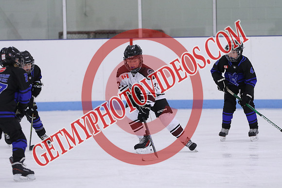 7Z7A1257_2 00 pm - U11SL - Peterborough Petes vs Orono Leafs