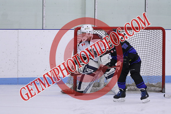 7Z7A0043_2 00 pm - U11SL - Peterborough Petes vs Orono Leafs