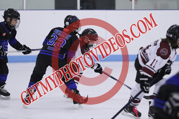 7Z7A0121_2 00 pm - U11SL - Peterborough Petes vs Orono Leafs