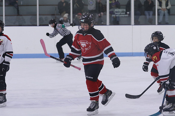 7Z7A0183_3 00 pm - U11LL - Northumberland Nighthawks Red 67s vs Centre Hastings Grizzlies Black