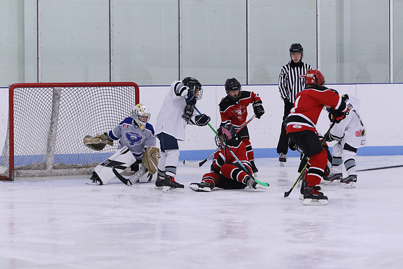 7Z7A0207_9 00 am - U11LL - Northumberland Nighthawks Red 67s vs Orono Leafs 2