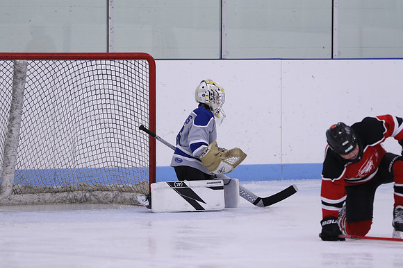 7Z7A0228_9 00 am - U11LL - Northumberland Nighthawks Red 67s vs Orono Leafs 2