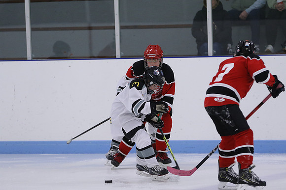 7Z7A0246_9 00 am - U11LL - Northumberland Nighthawks Red 67s vs Orono Leafs 2