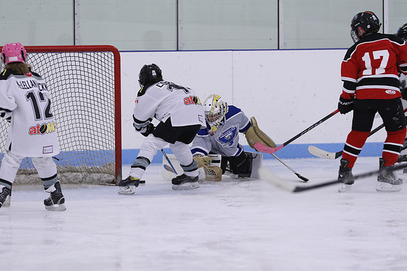 7Z7A0365_9 00 am - U11LL - Northumberland Nighthawks Red 67s vs Orono Leafs 2