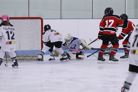 7Z7A0367_9 00 am - U11LL - Northumberland Nighthawks Red 67s vs Orono Leafs 2
