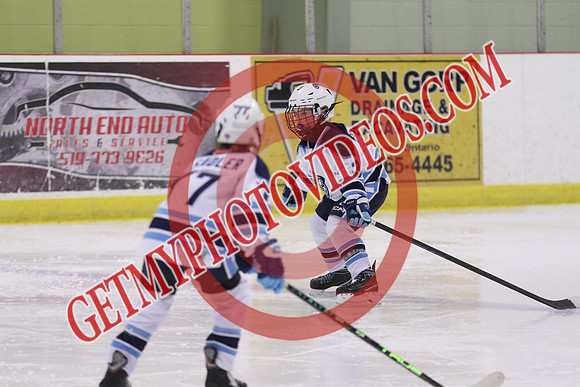 7Z7A0242
