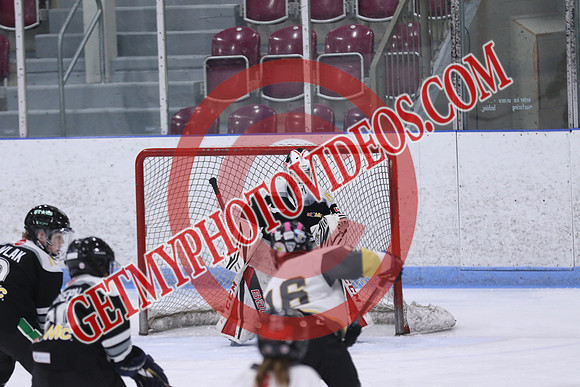 7Z7A5586_10 00 am - U11 - St Thomas Stars vs South Grey Spartans - MEM