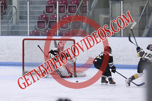 7Z7A5786_10 00 am - U11 - St Thomas Stars vs South Grey Spartans - MEM
