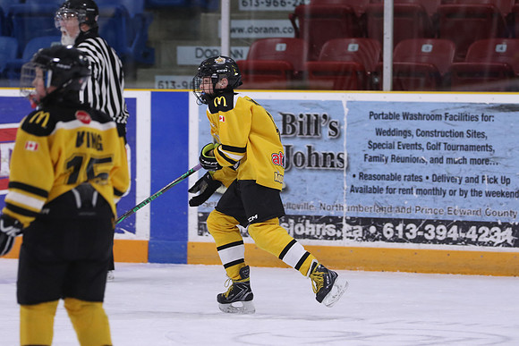 7Z7A1884_1 30 PM - U11 - Stirling Blues LL1 vs Aquafix Basement Waterproofing - Duncan McDonald Pad A