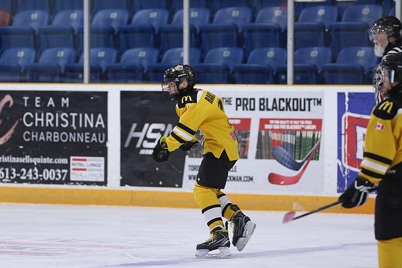7Z7A1886_1 30 PM - U11 - Stirling Blues LL1 vs Aquafix Basement Waterproofing - Duncan McDonald Pad A