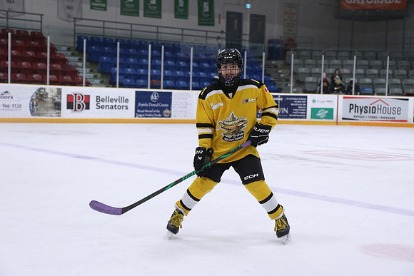 7Z7A2016_1 30 PM - U11 - Stirling Blues LL1 vs Aquafix Basement Waterproofing - Duncan McDonald Pad A
